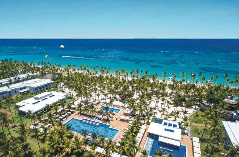 Beach Palmtrees swimmingpool Dominicaanse Republiek